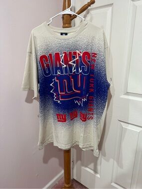 NWT Nfl Giants T shirt